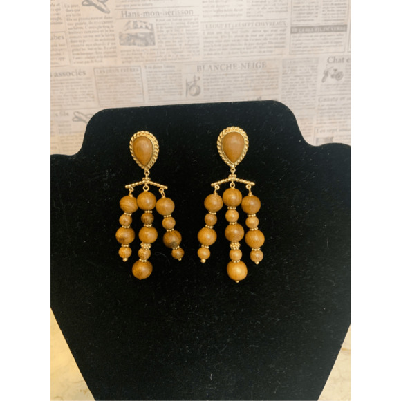 Capucine De Wulf Chandelier Wood Earrings - Picture 7 of 9